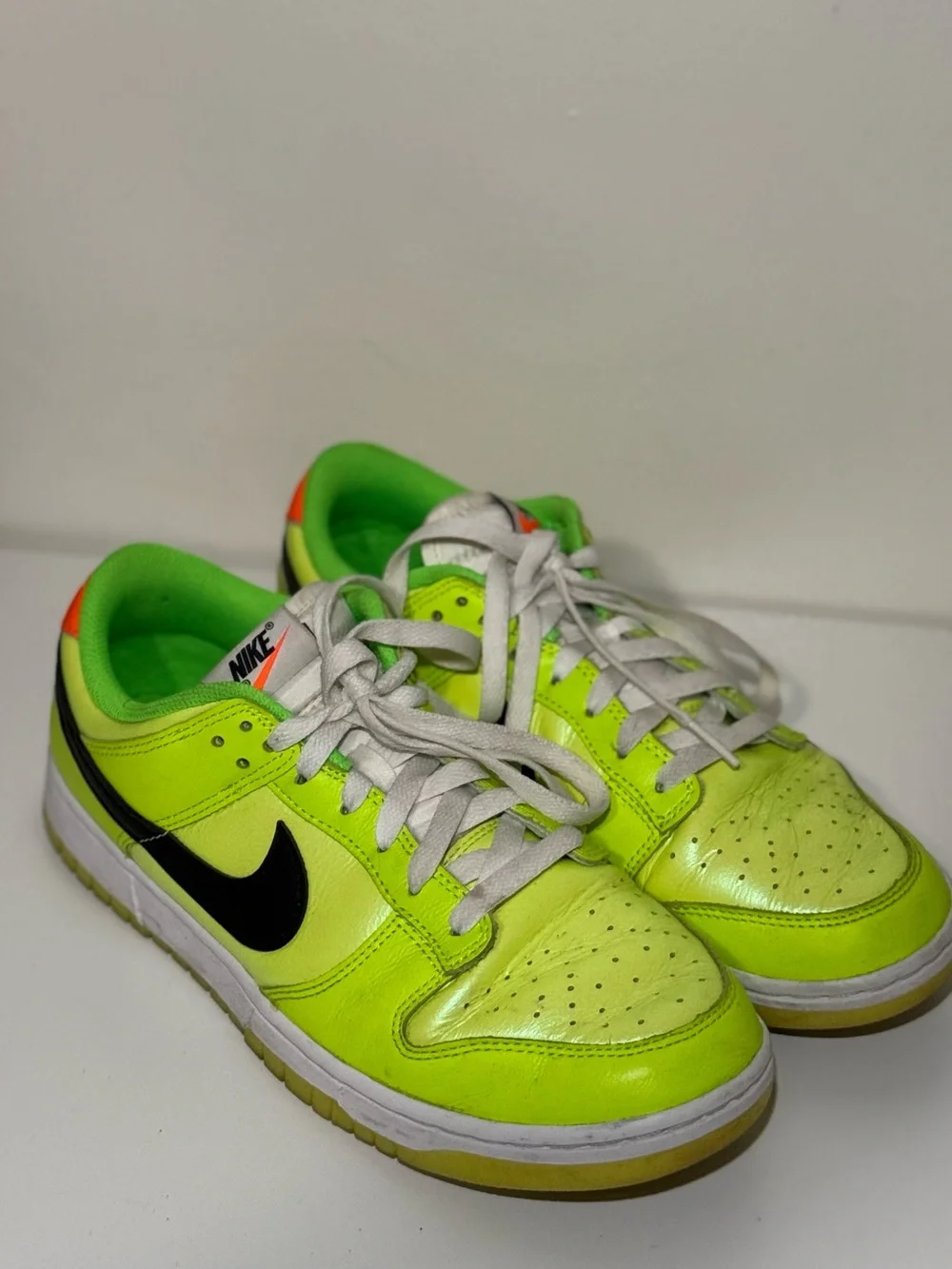 Nike Dunk Low SE 'Volt' Size 9 Men Green Neon Sneakers